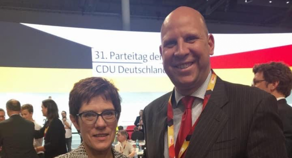 mit Annegret Kramp-Karrenbauer, achte Bundesvorsitzende der CDU Deutschland (2018)